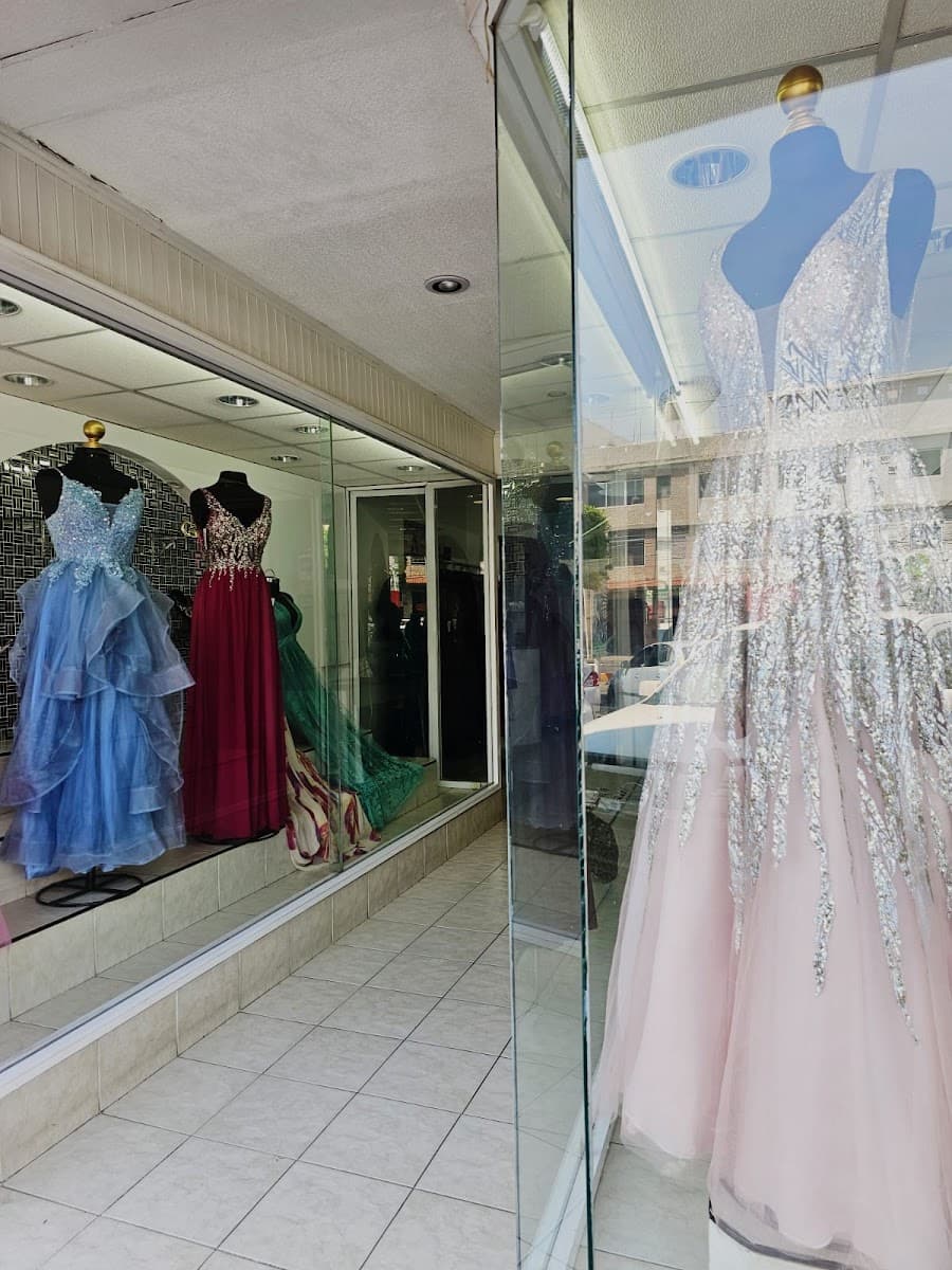 Foto de ClaMon Renta y Venta de Vestidos