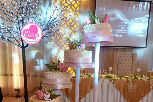 Los Chulitos — pastelería para bodas (2)