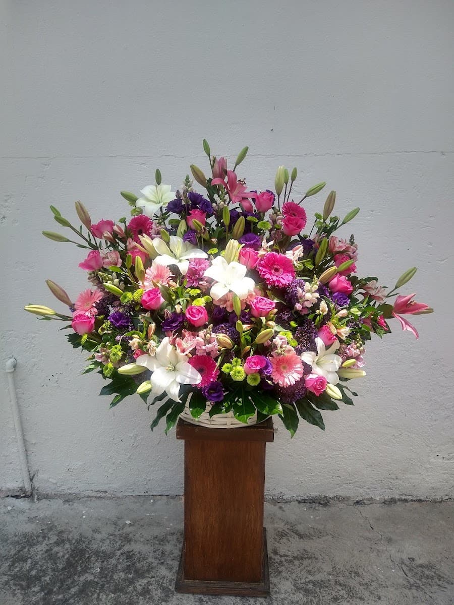 Foto de Florería DILO CON UNA FLOR