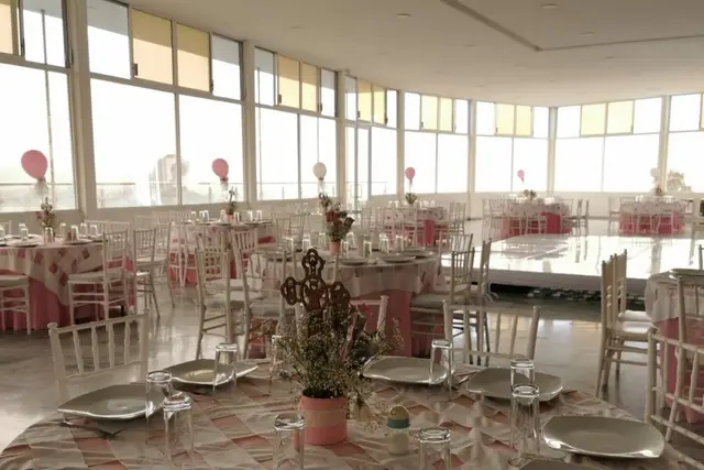 Salon De Eventos Y Hotel Alondra — salón de eventos