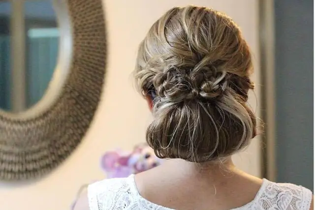 Maquillaje y Peinado — Elyzabeth Alva, Mérida