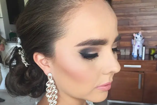 Maquillaje y Peinado para bodas en Ciudad de México — Paulina Roxe, Ciudad de México
