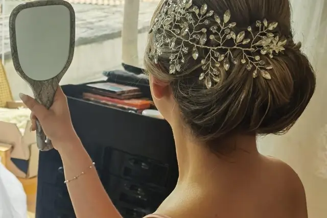 Maquillaje y Peinado — Studio Sunrise,