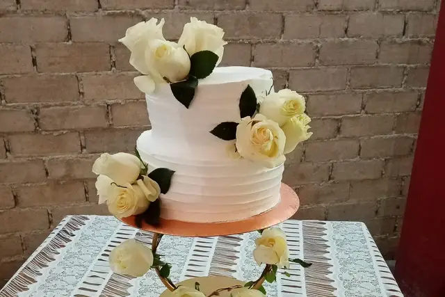Allegretto Reposteria Y Catering — pastelería para bodas (2)