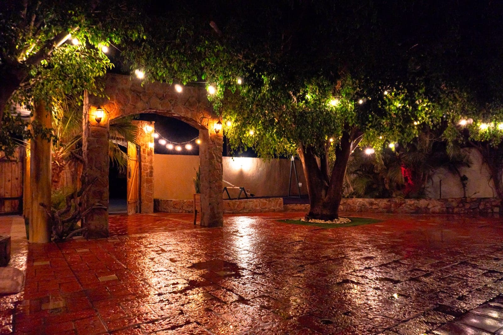 Venues — Salon Los Arcos, La Paz
