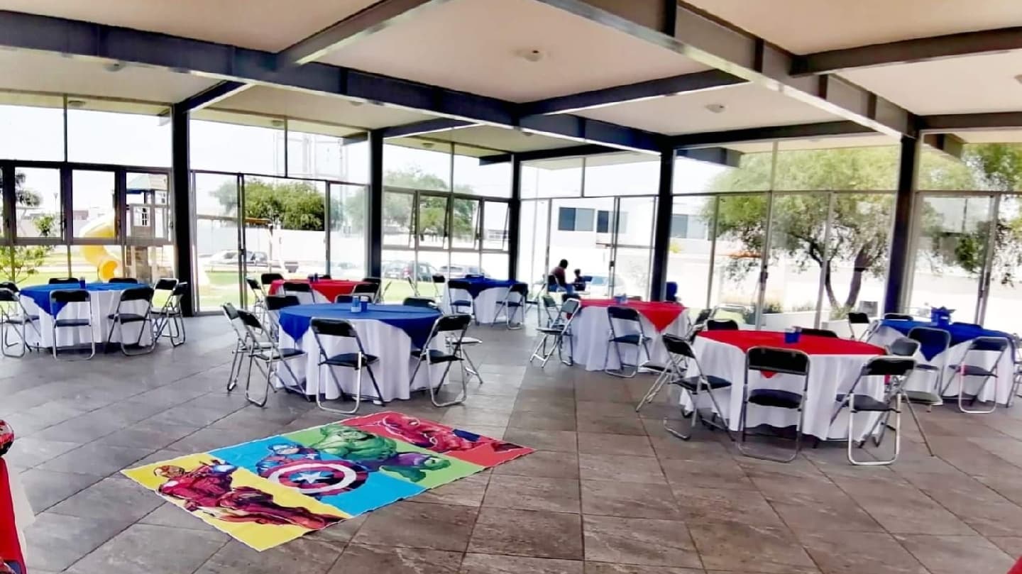 Foto de Eventos GoBa - renta de mesas y sillas
