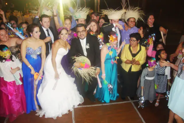 Entretenimiento — Banda Toches,