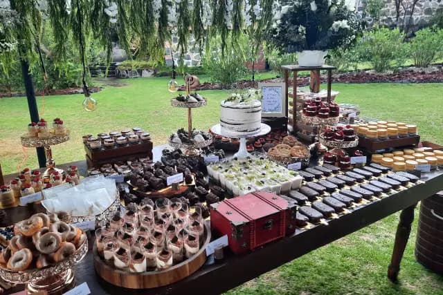 Catering — Sweet Tanit,
