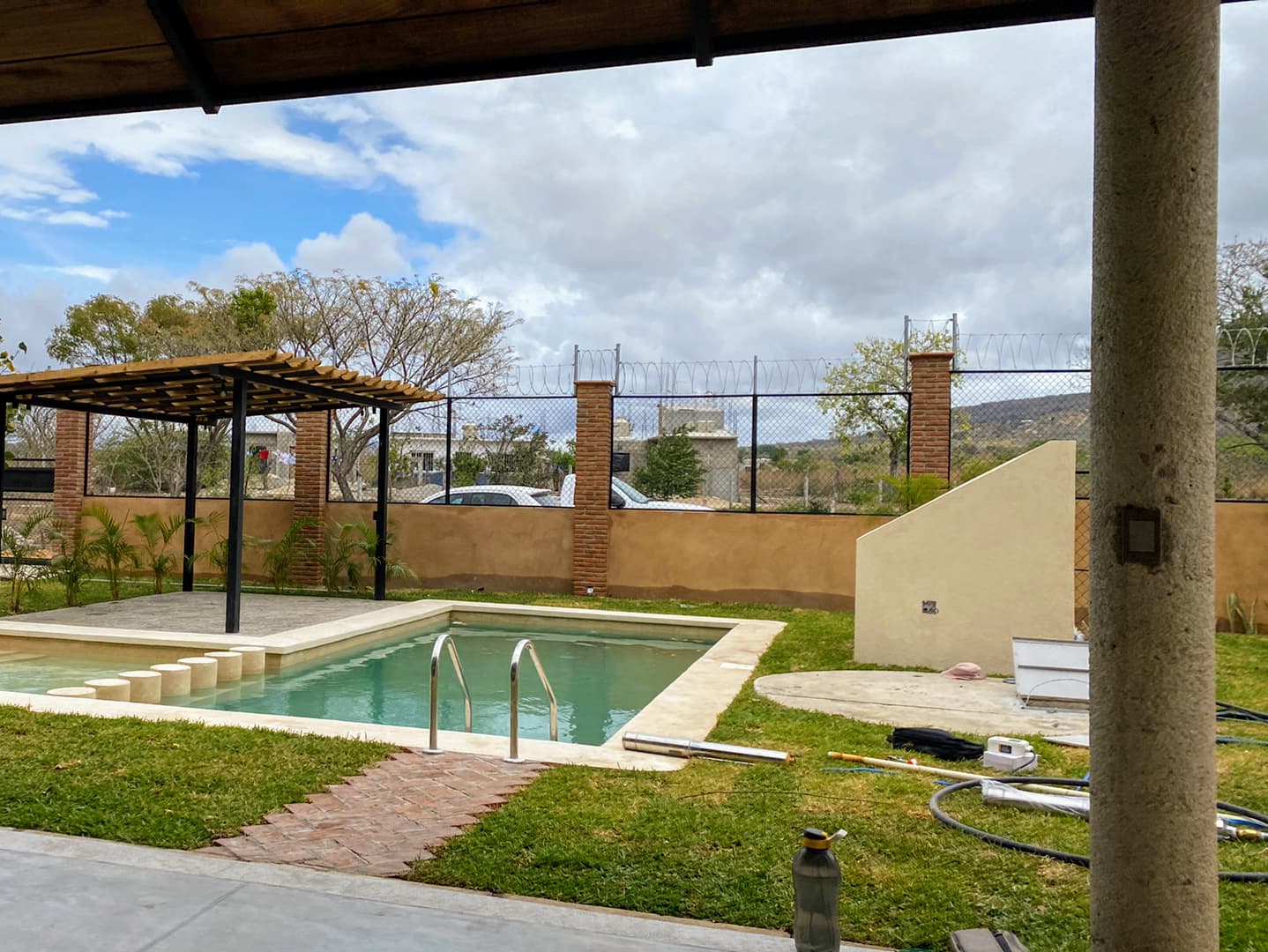 Foto de Jardin y Alberca "La Aurora"