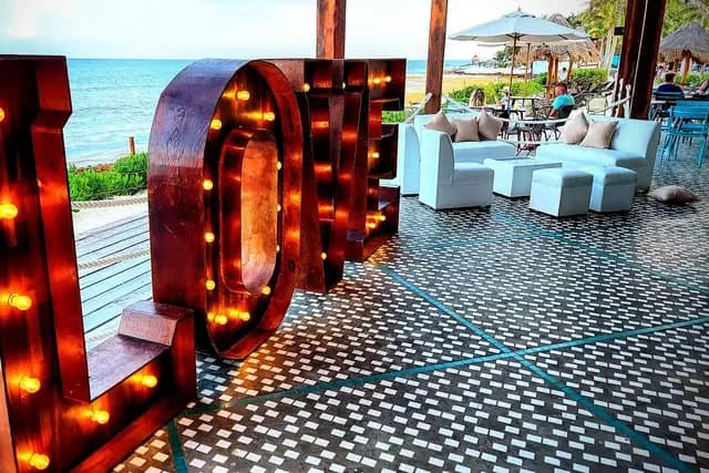Música — Audiovisual Cancun Playa, Playa del Carmen