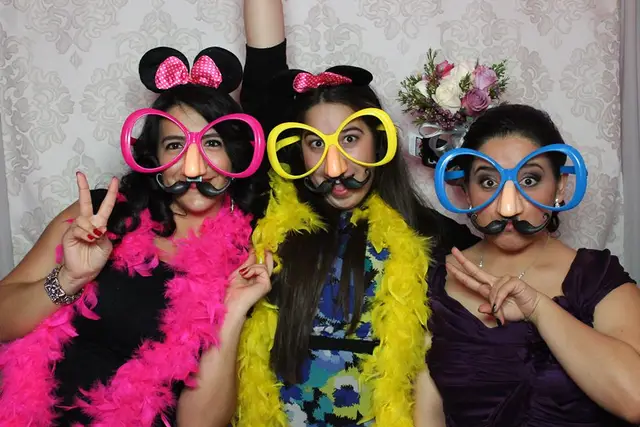 Entretenimiento — Smile & Flash Photobooth,