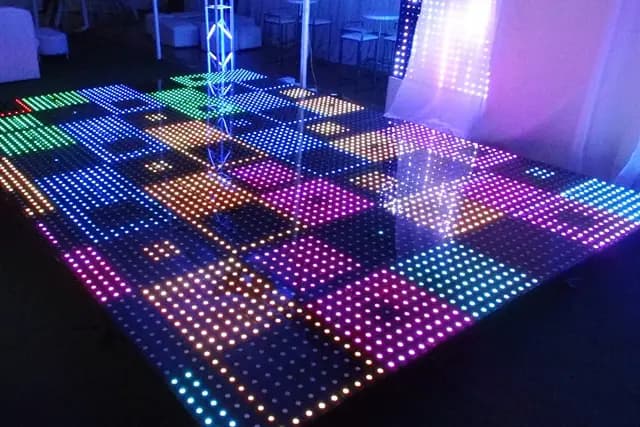Mobiliario para bodas en Ciudad de México — Pixel - Pista de Baile, Ciudad de México