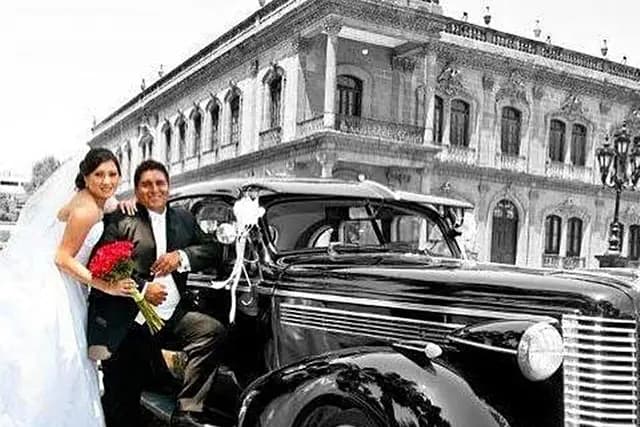 Traslado Novios — Román Autos Antiguos y Clásicos, Monterrey