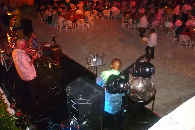 Música — Bryan Parris Steeldrums, Playa del Carmen