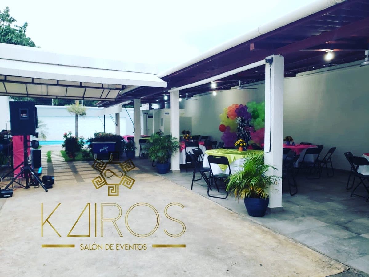Foto de Kairos salón de eventos (alberca)