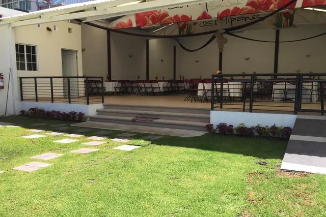 Venues — Salon Jardin Los Tulipanes,