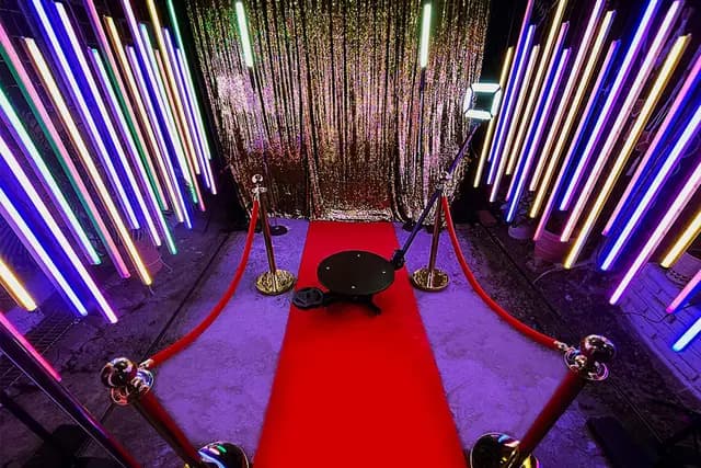 Entretenimiento — Velmon Producciones,