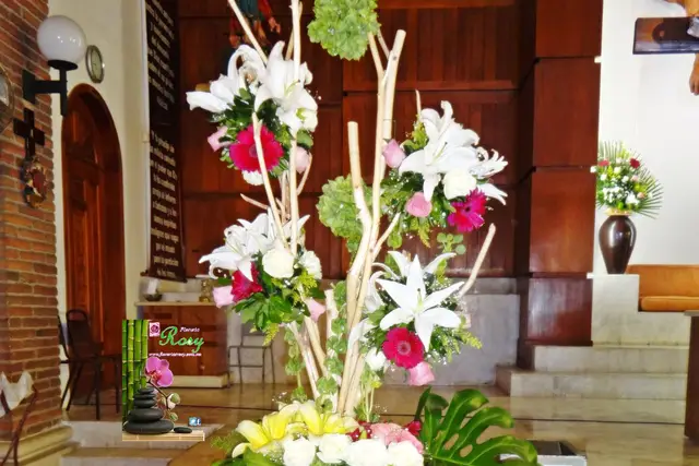 Decoración y Flores para bodas en Puerto Vallarta — Florerias Rosy, Puerto Vallarta