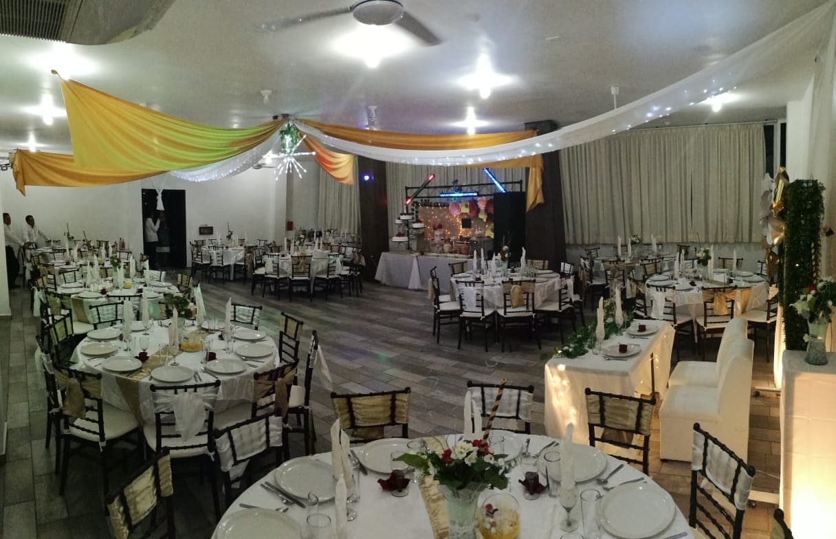 Venues — Salón Páramo,