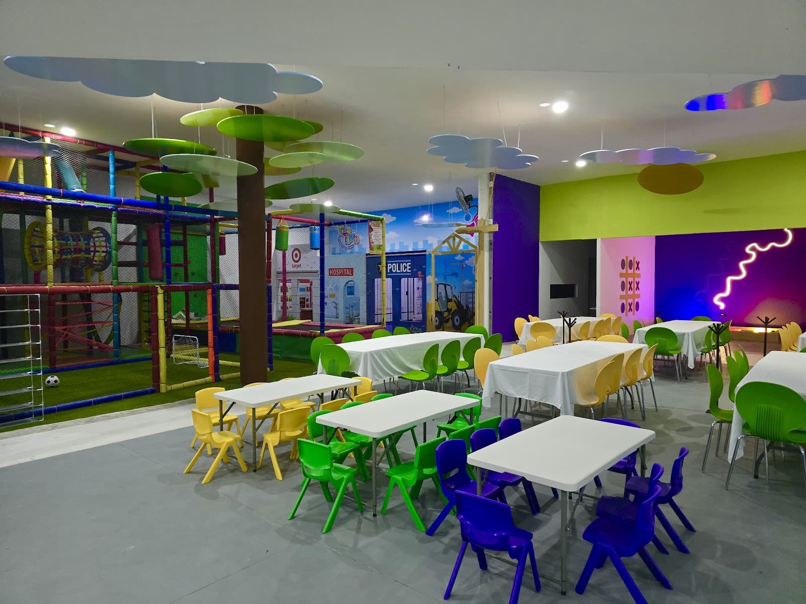 Venues — Toto Town - Sala de fiestas infantiles,