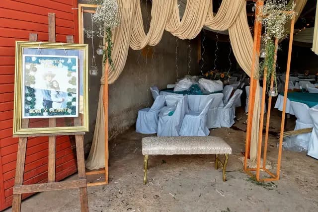 Decoración y Flores — Anthony & Richard Dparis, Fresnillo