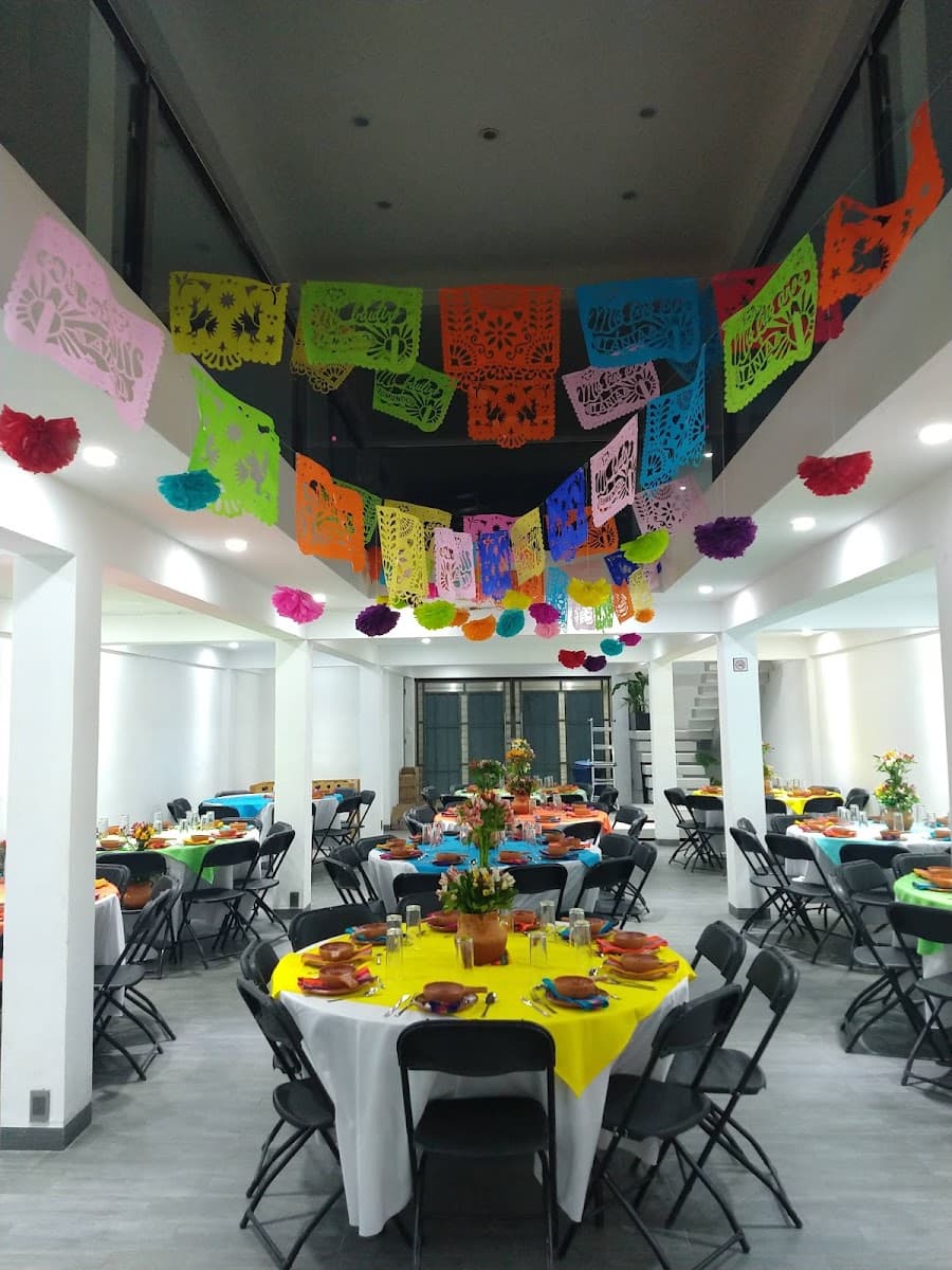 Foto de Salón Con Alberca ‘Be Happy’