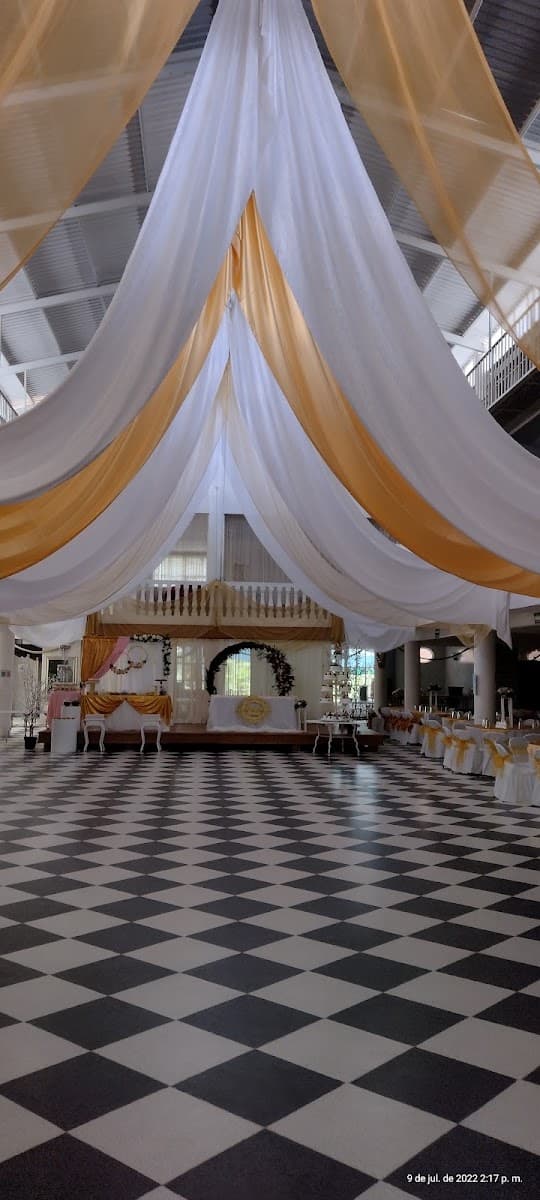 Foto de Salon De Fiestas Casa Blanca 2