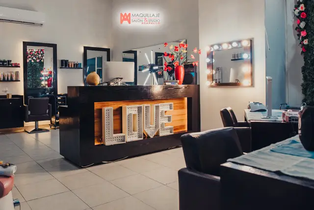 Maquillaje y Peinado — Maquillaje En Acapulco, Acapulco