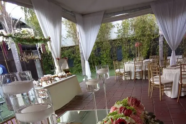 Decoración y Flores — Anthony's Boutique Floral, Tijuana