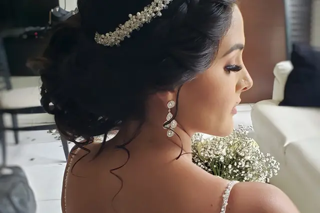 Maquillaje y Peinado — Qi Belleza Integral, Acapulco