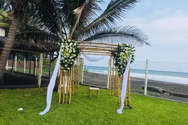 Decoración y Flores para bodas en Puerto Vallarta — Floreria Cely Premium, Puerto Vallarta