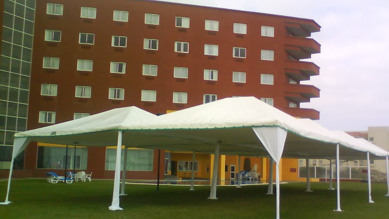 Foto de Carpas Elegantes Joal