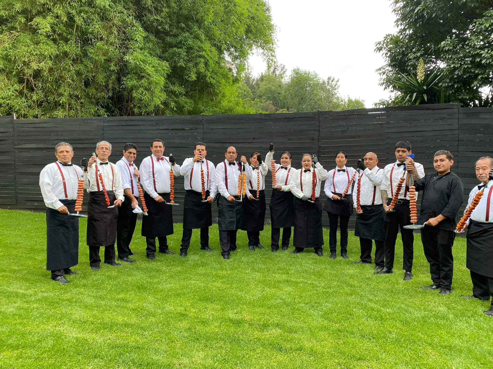 ESPADAS PALACIOS — Catering para bodas en Naucalpan