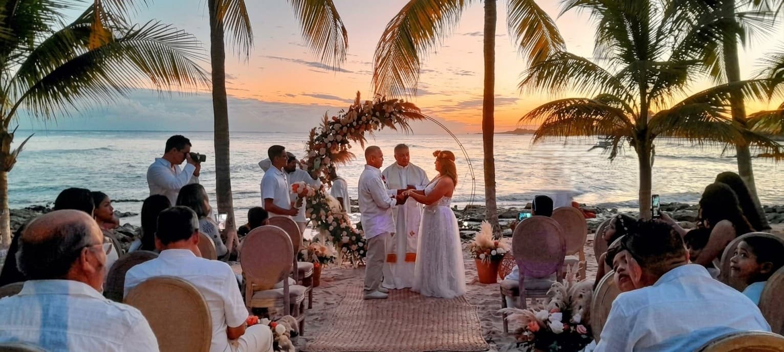 Padre Angel Andres — Otros para bodas en Colima